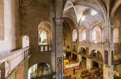 La cathédrale pendant le jeu de piste Kuriooz à Uzès